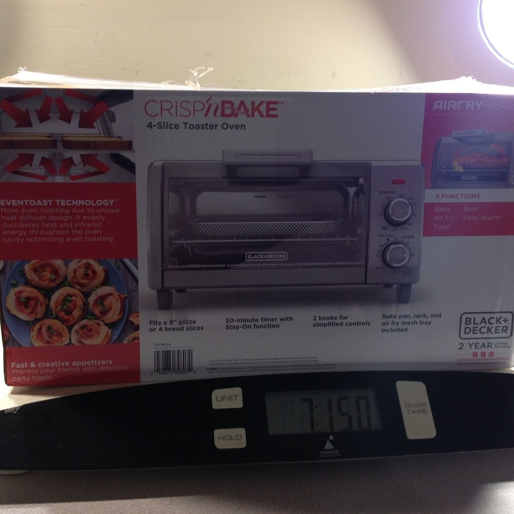 Black + Decker Crisp 'n Bake Air Fry Toaster Oven TO1787SS Silver